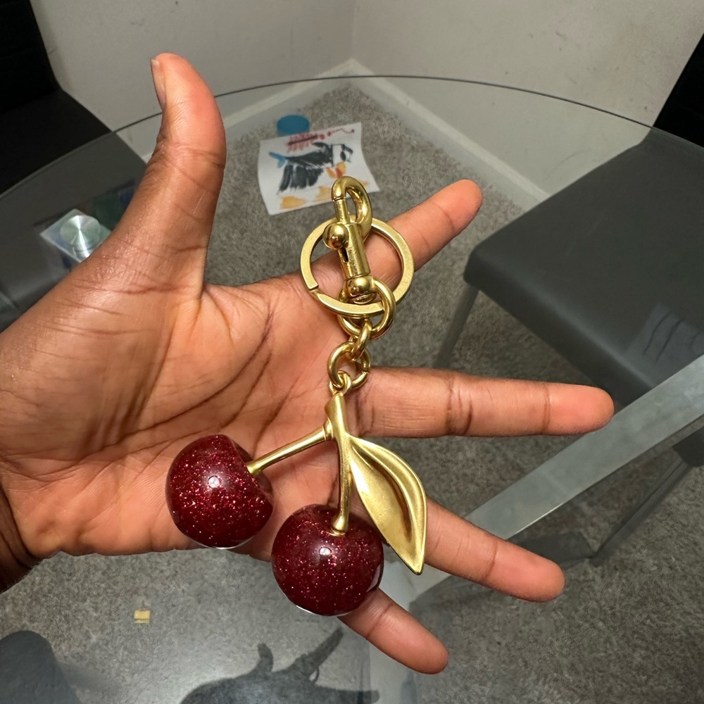 CHERRIES KEYCHAIN AND BAG ACCESSORY - Picture 6 of 9